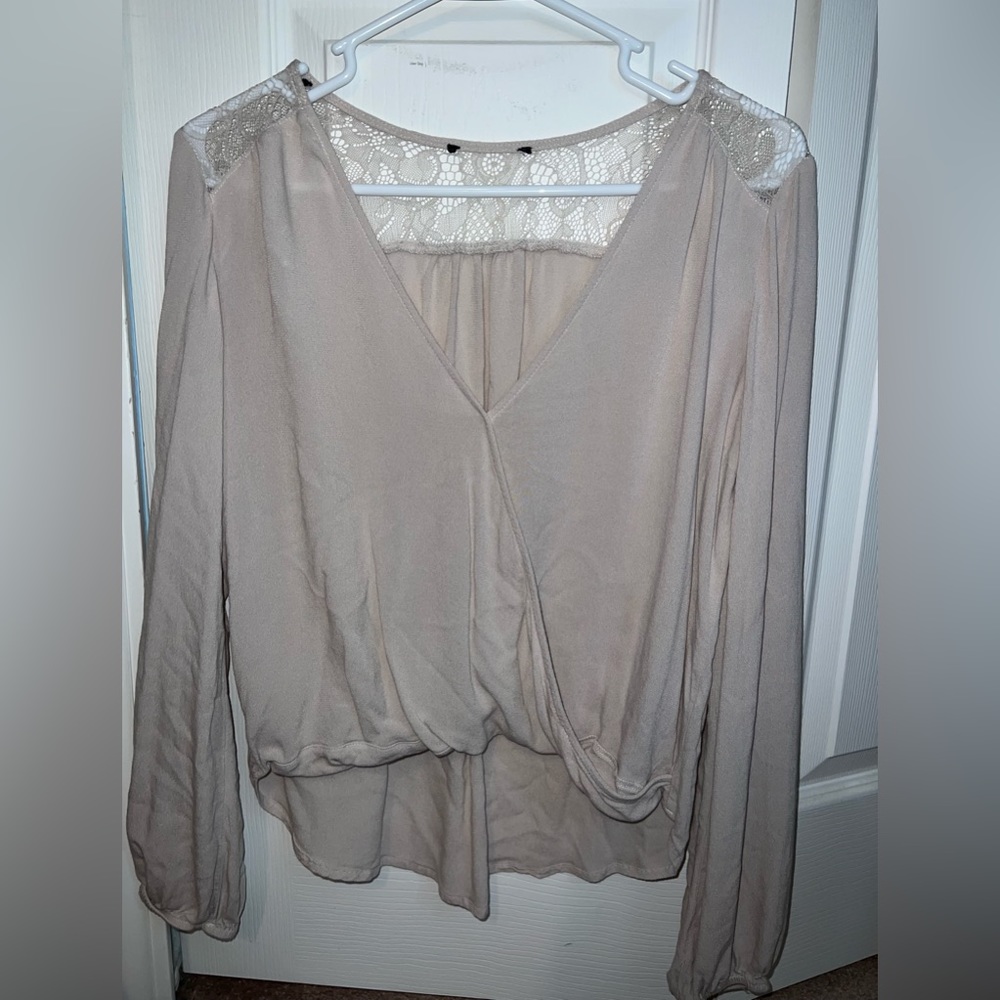 high/low blouse with lace trim